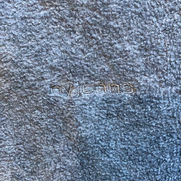 New York & Co fleece vest - Picture 4 of 7